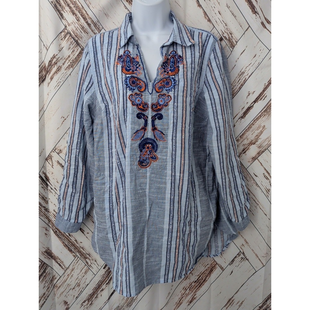 Soft‎ Surrounding Brookhaven Tunic V Neck Floral Embroidered Striped in Blue